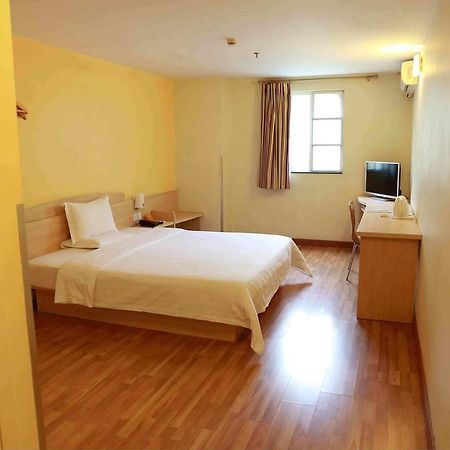 7 Days Inn Yangjiang Xinyue International Studio Buitenkant foto