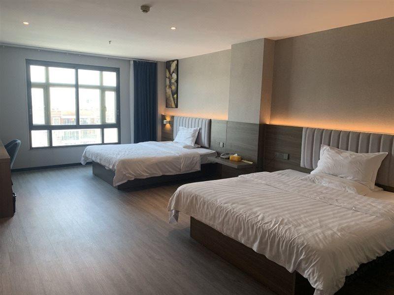 7 Days Inn Yangjiang Xinyue International Studio Buitenkant foto