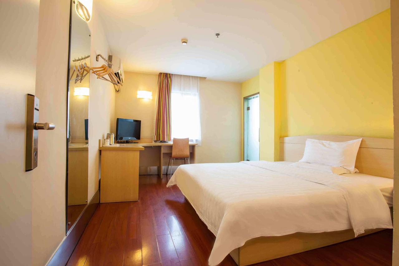 7 Days Inn Yangjiang Xinyue International Studio Kamer foto