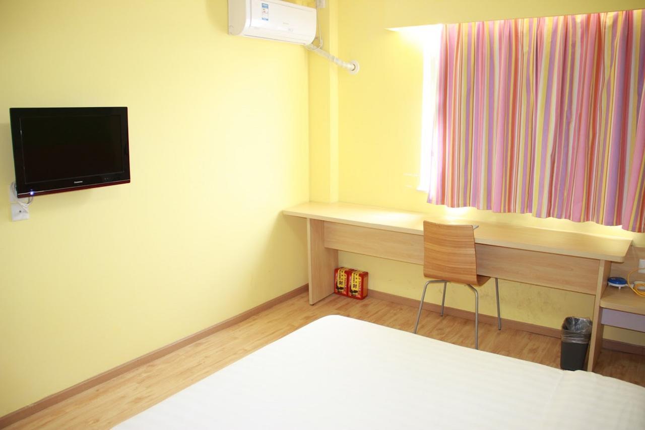 7 Days Inn Yangjiang Xinyue International Studio Buitenkant foto