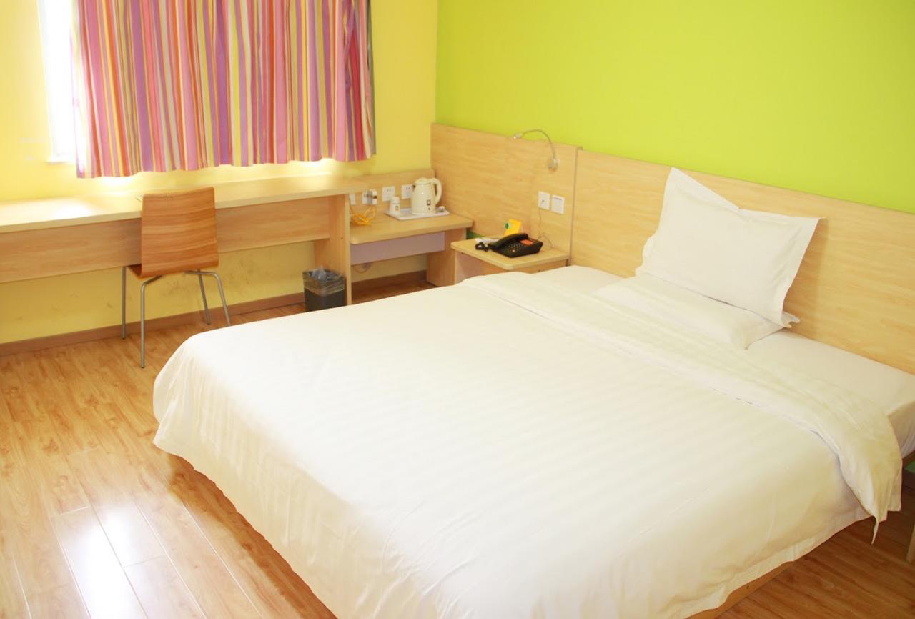 7 Days Inn Yangjiang Xinyue International Studio Buitenkant foto