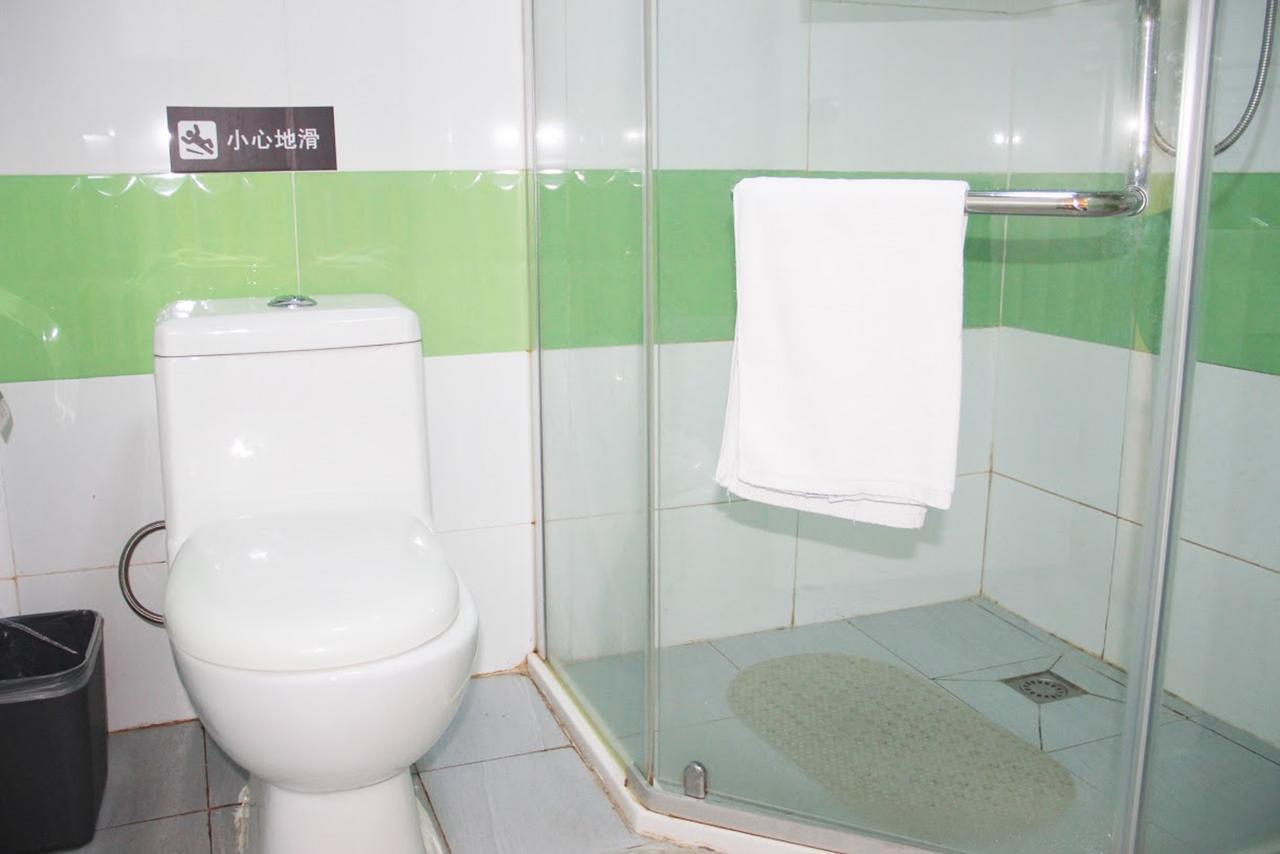 7 Days Inn Yangjiang Xinyue International Studio Buitenkant foto