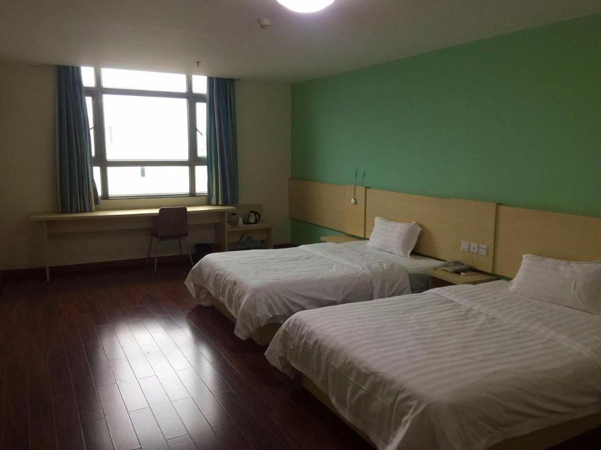 7 Days Inn Yangjiang Xinyue International Studio Buitenkant foto